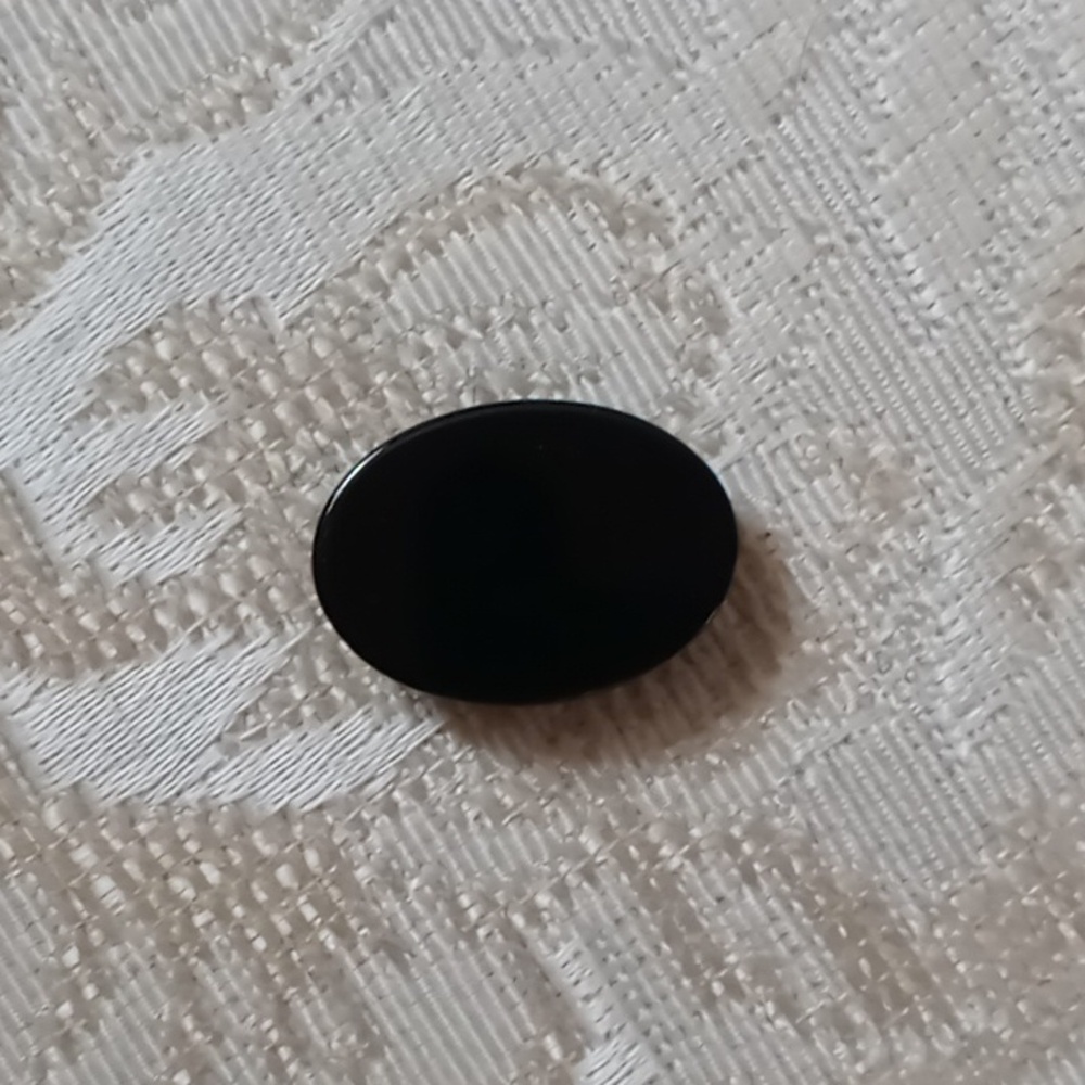 Black Onyx Gemstone - Picture 2 of 3